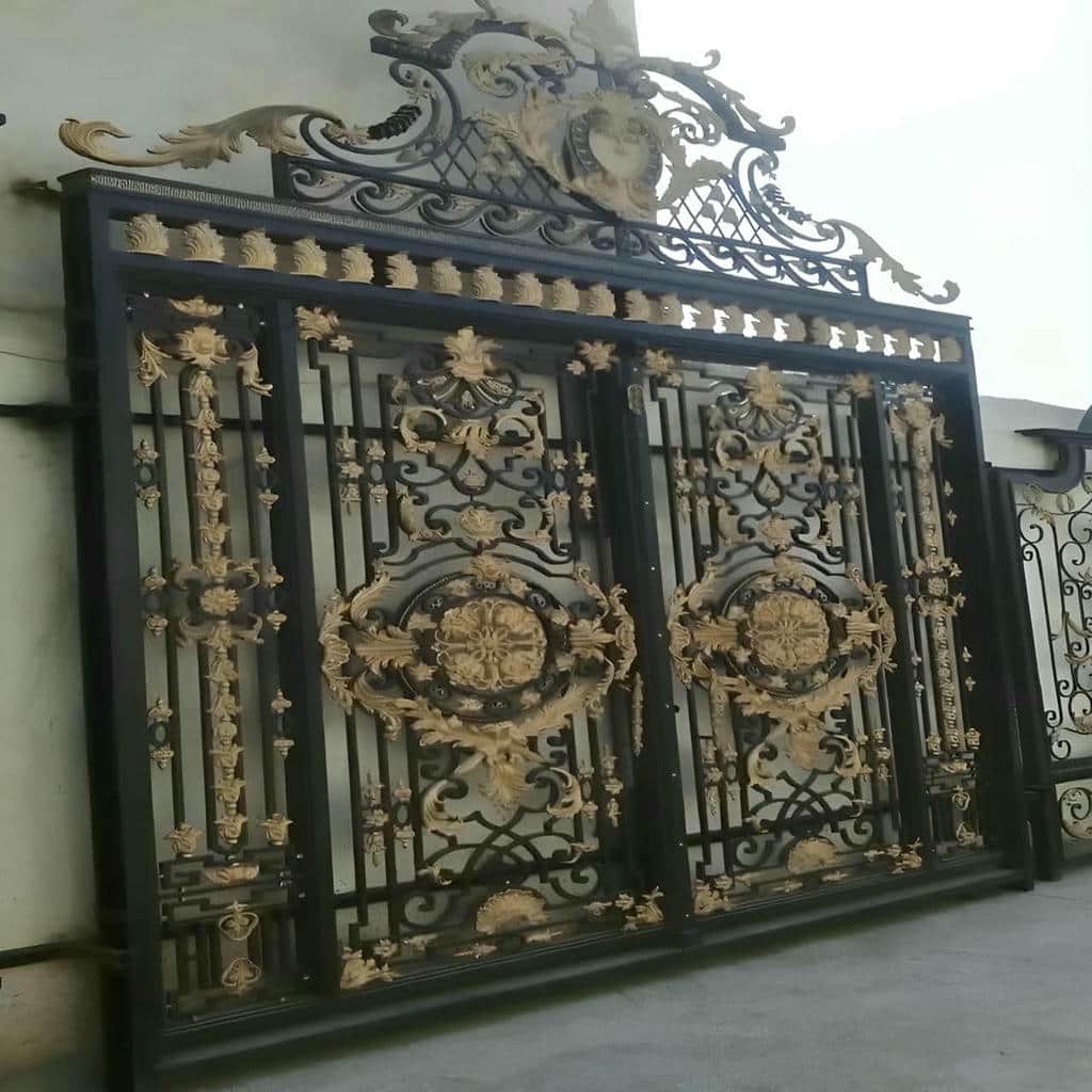 نصب درب CNC حیاط با پایه تراز