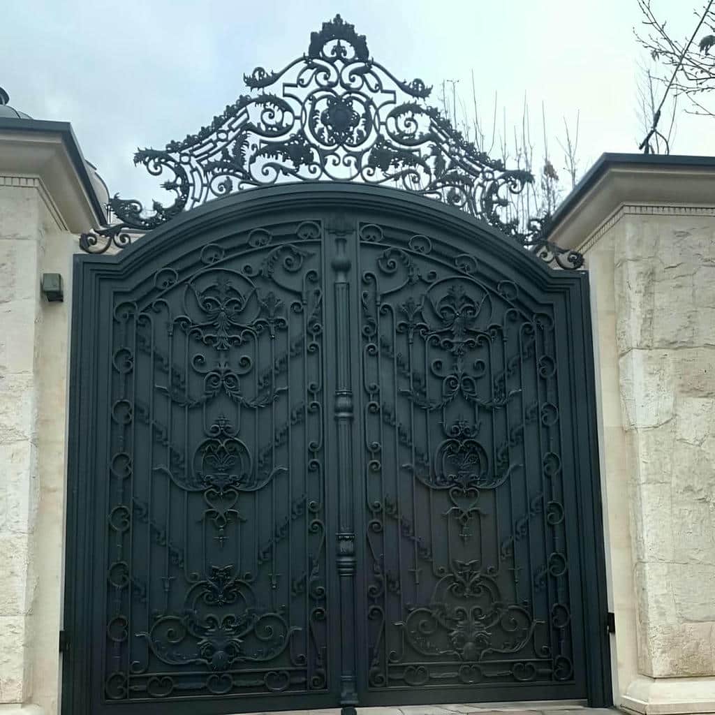 خدمات اندازهگیری درب پارکینگ آهنی ریلی پیش از سفارش