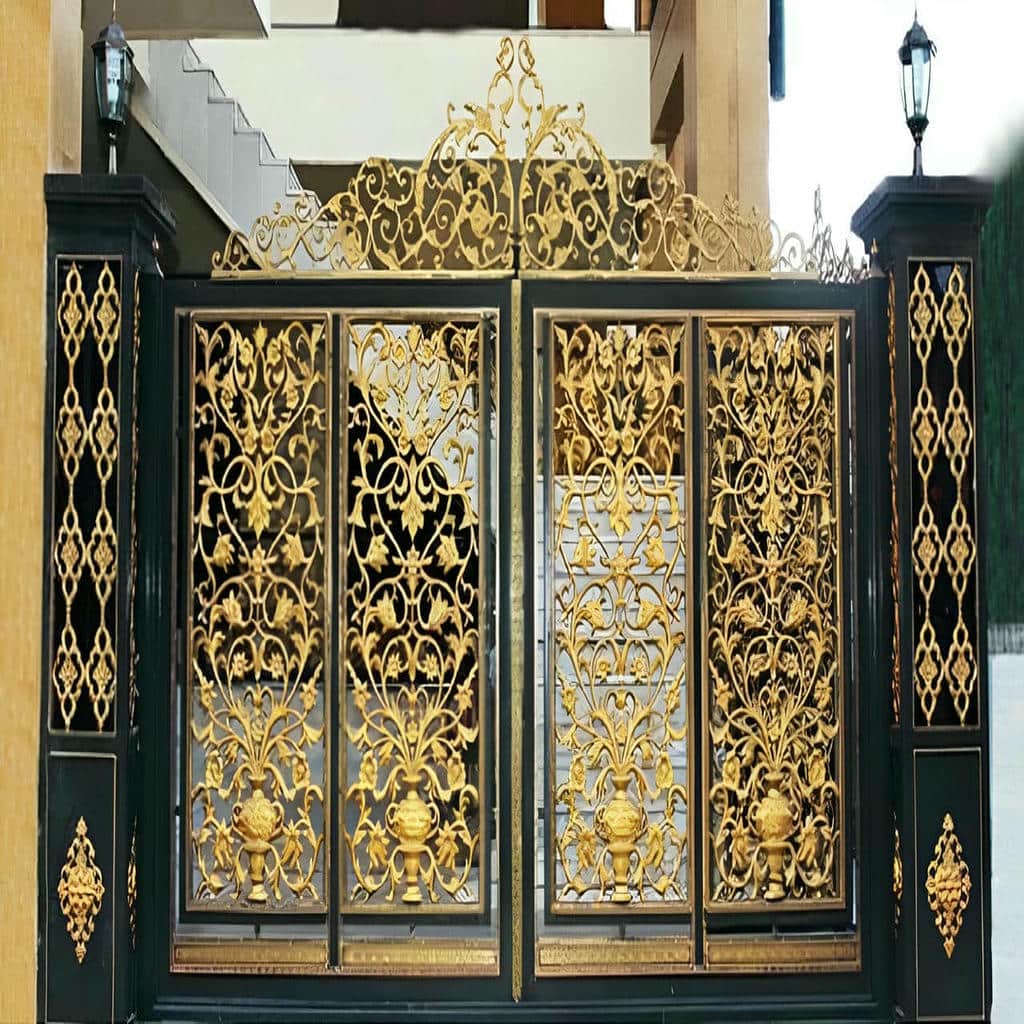 نصب درب حیاط کتیبه دار با اندازهگیری دقیق
