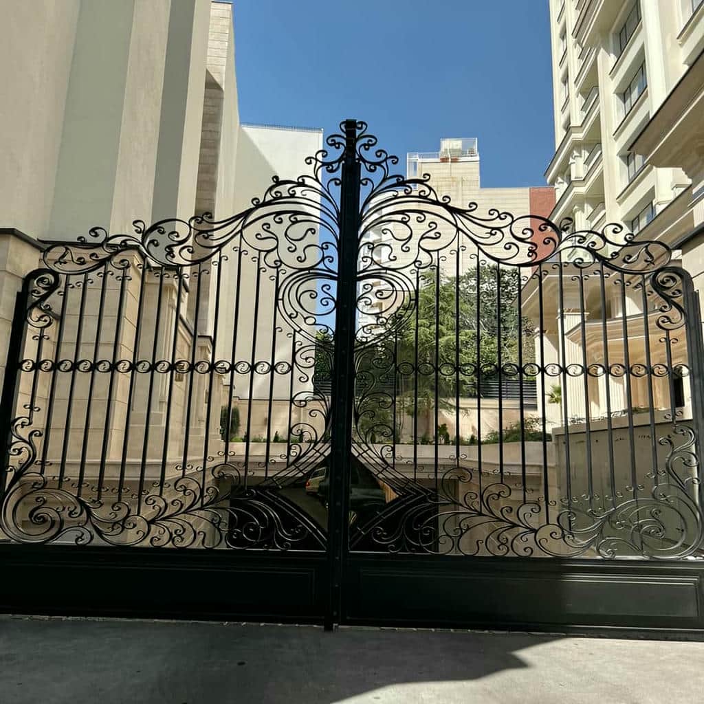 خرید درب حیاط طرح چوب فلزی با مشاوره تخصصی