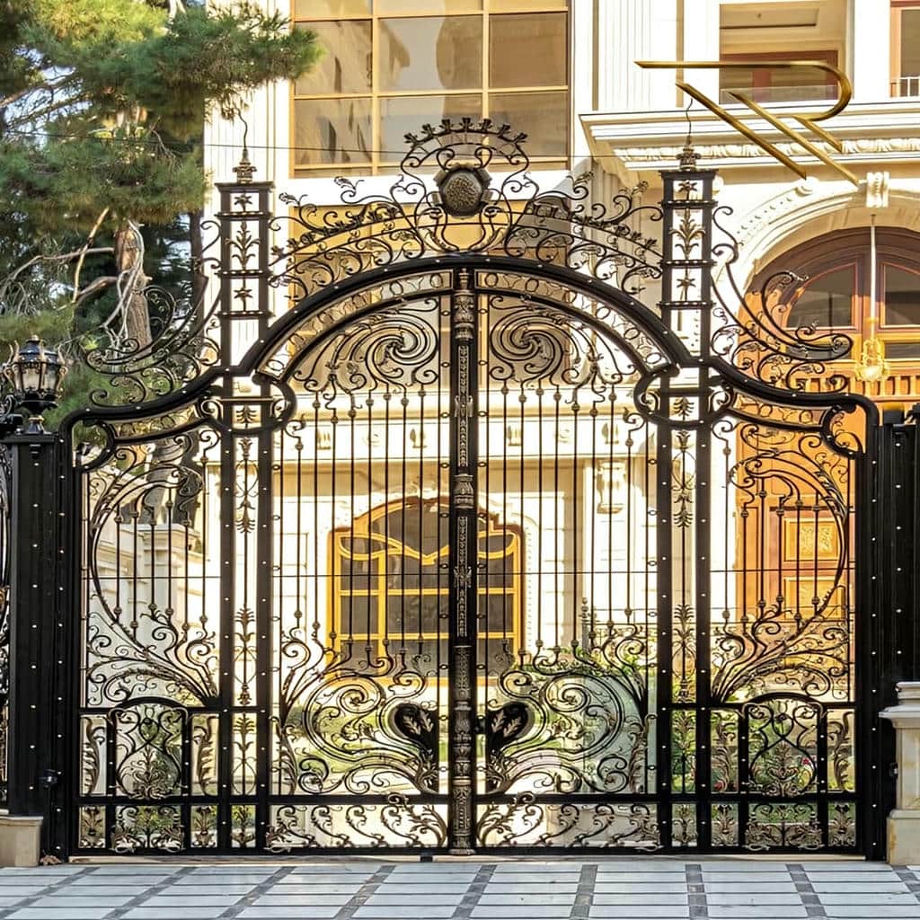 سفارش درب پارکینگ مدرن پنل مشبک مستطیلی