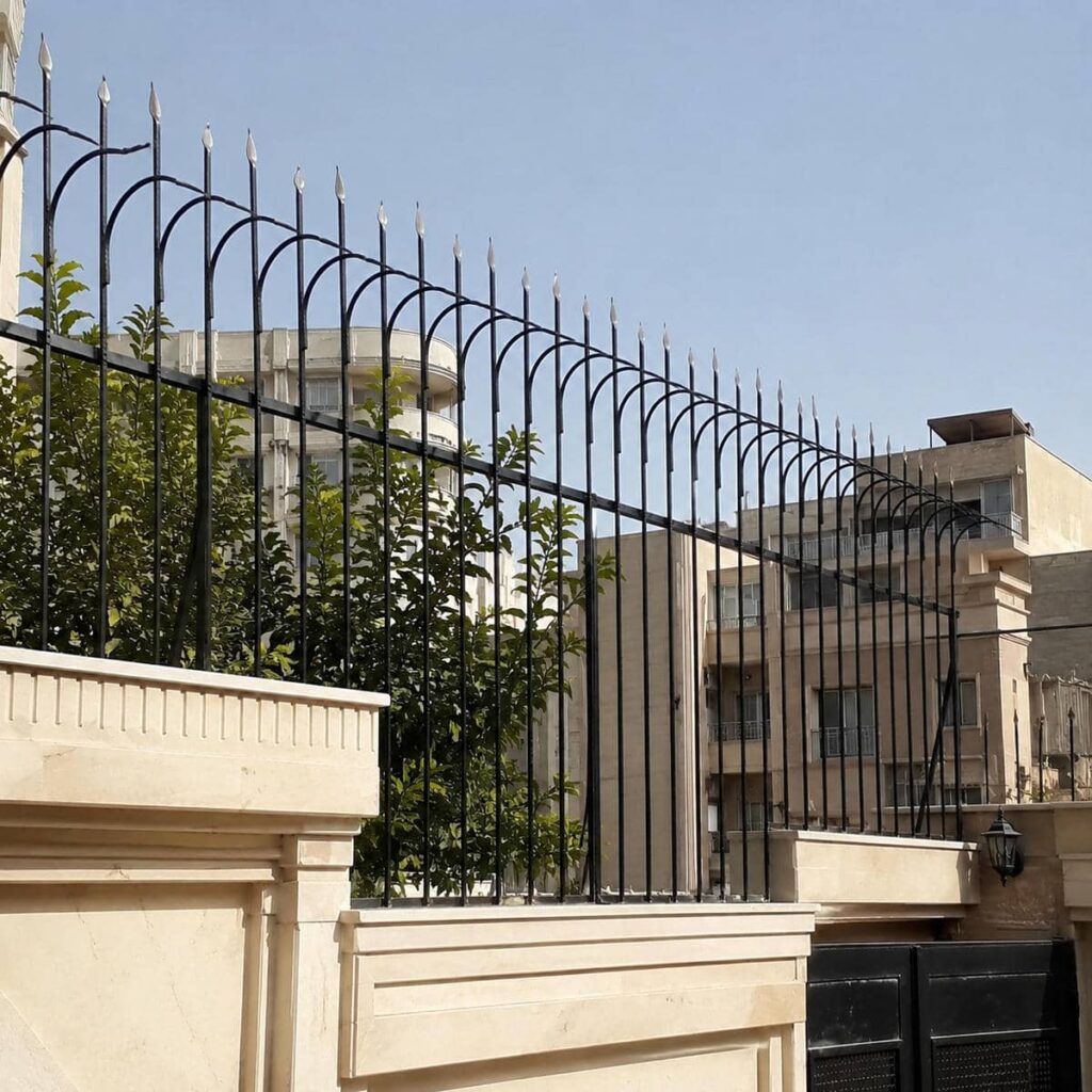 سفارش حفاظ خطی هماهنگ با نمای ساختمان