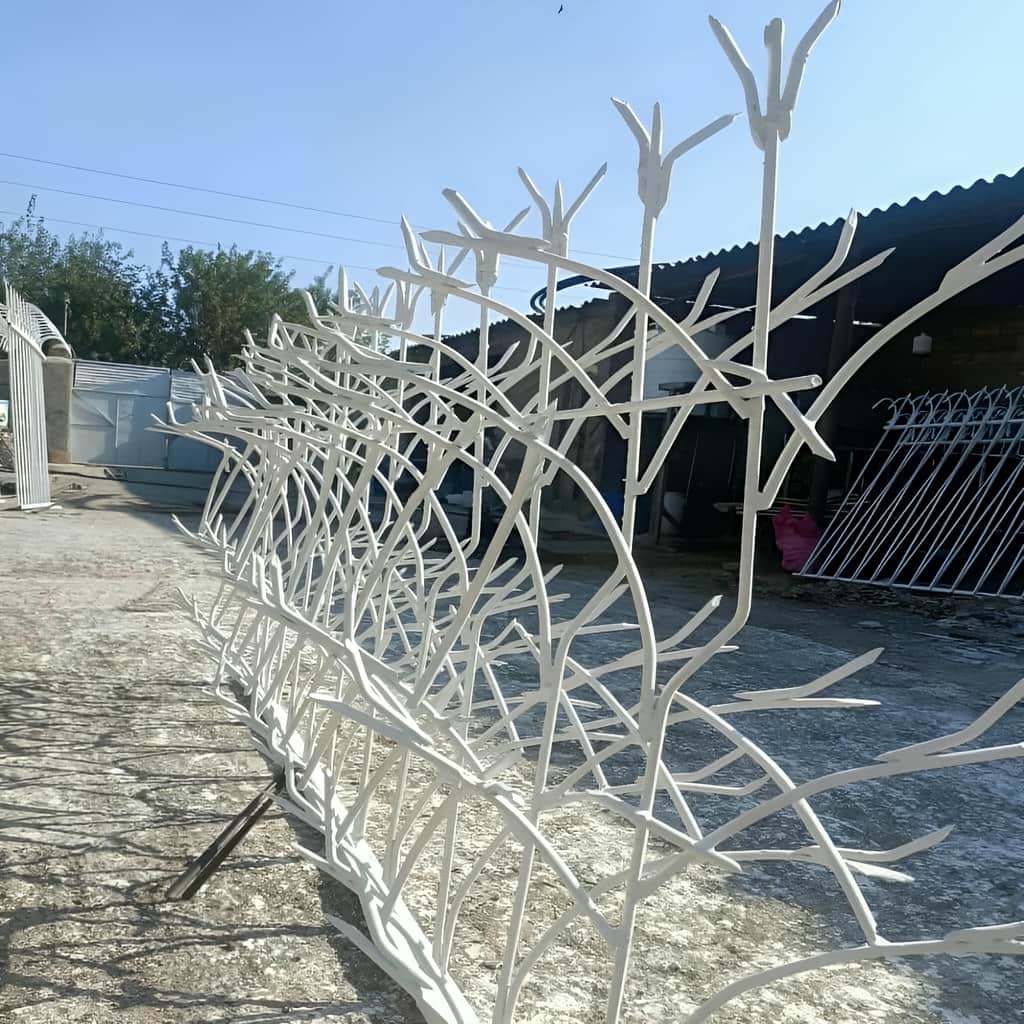 حفاظ دیوار غنچه ای شاخه ای