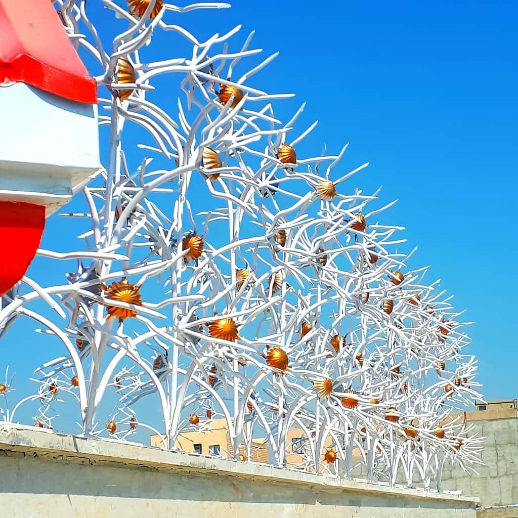 حفاظ دیوار طرح گل