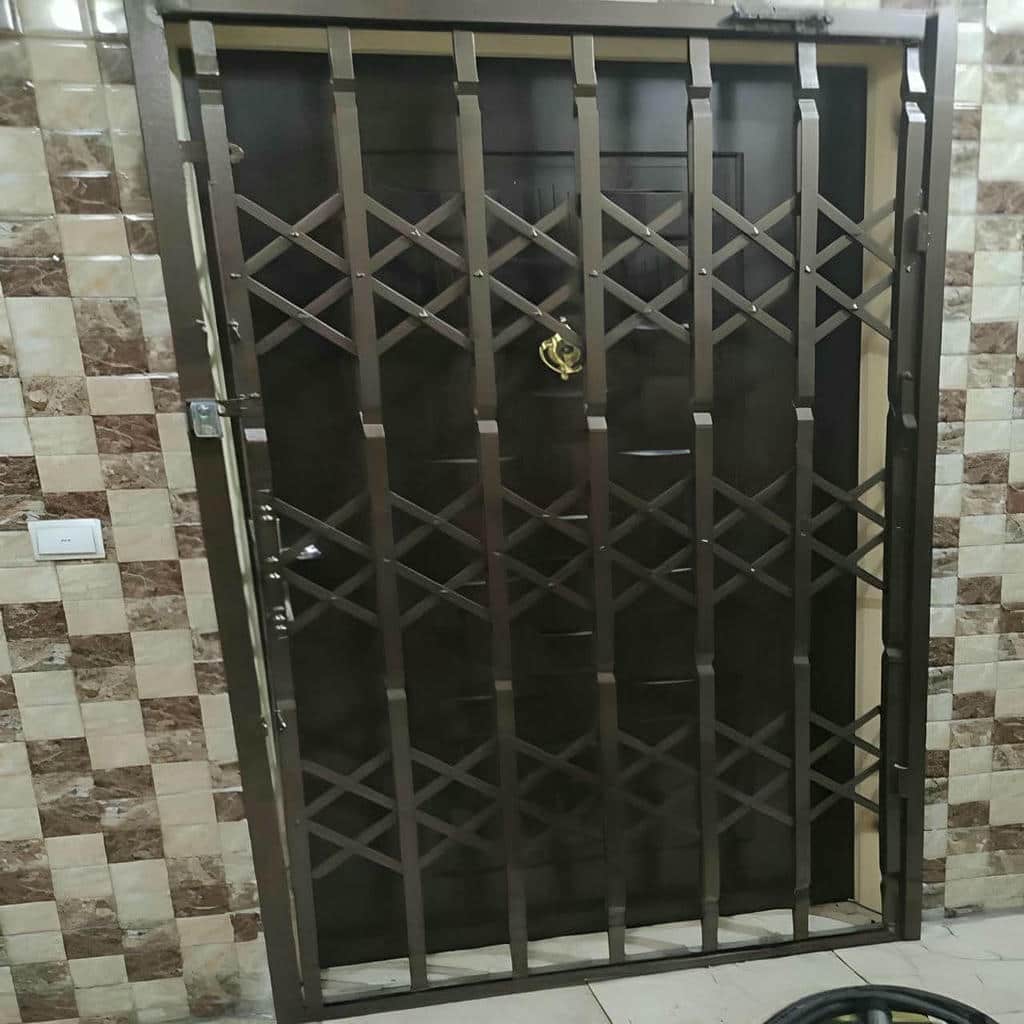 حفاظ ضربدری با پوشش رنگی حفاظ ضربدری با پوشش رنگی