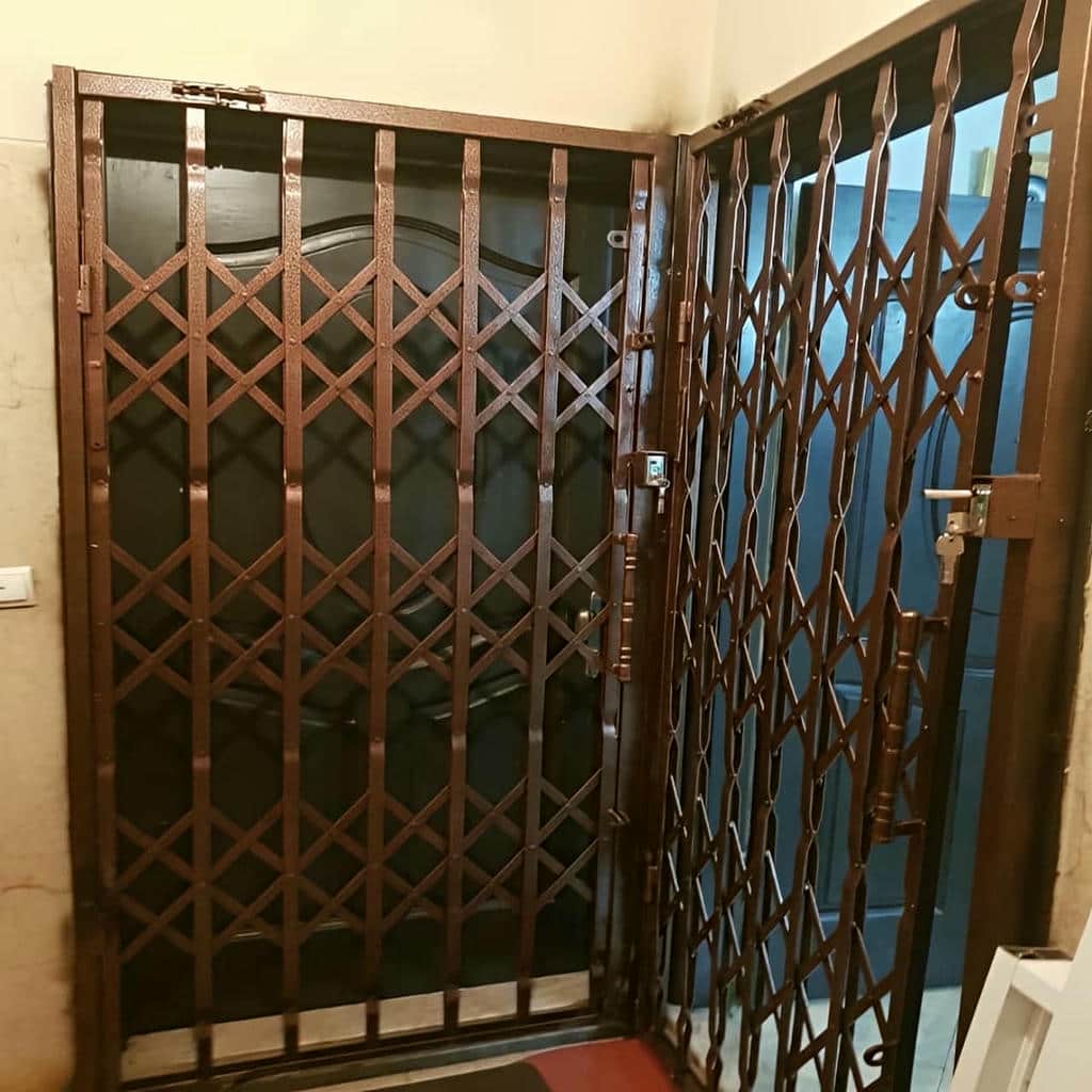 حفاظ ورودی ساختمان خاص