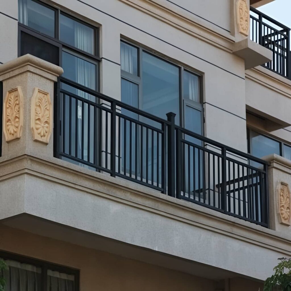نرده راه پله مناسب فضای آپارتمان