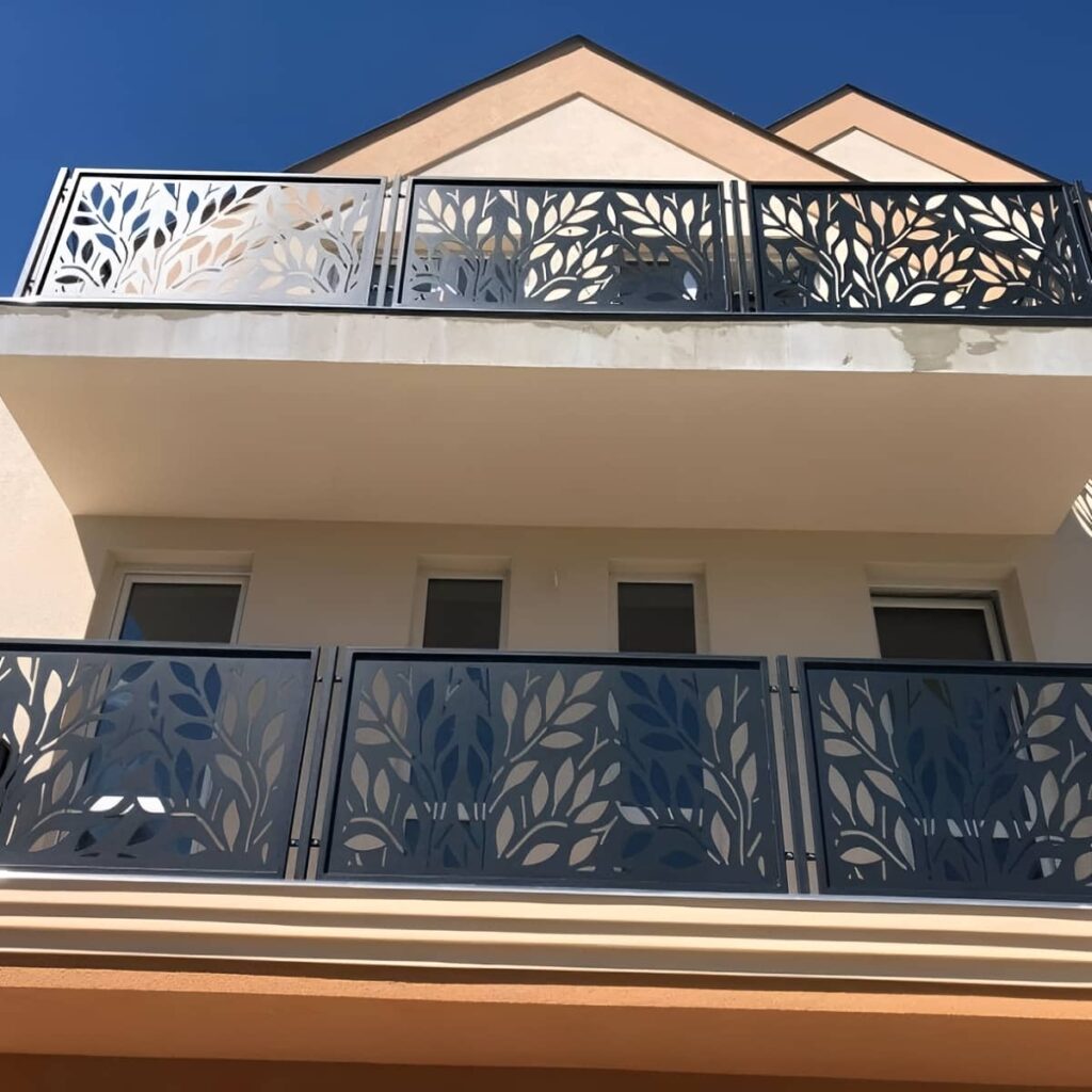 نرده تراس ویلایی شیک