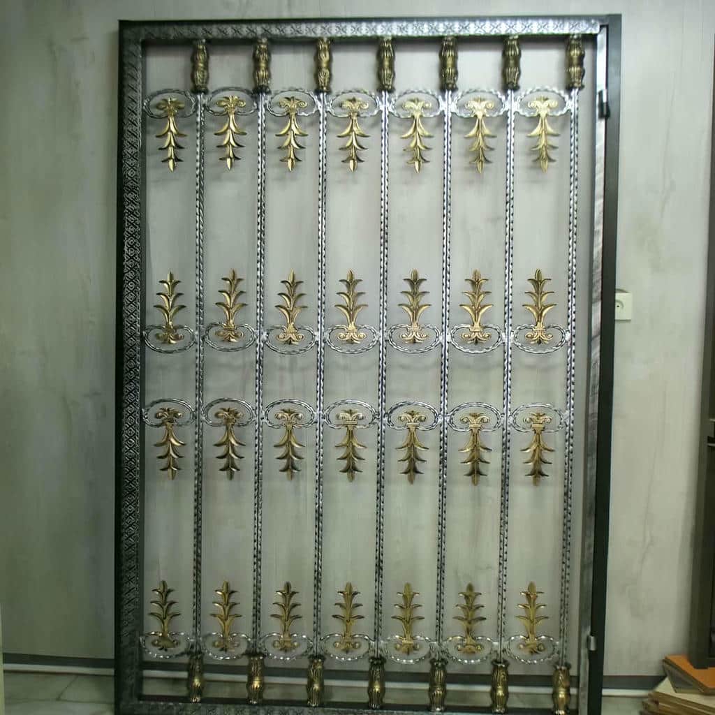 محافظ پنجره نمای ساختمان