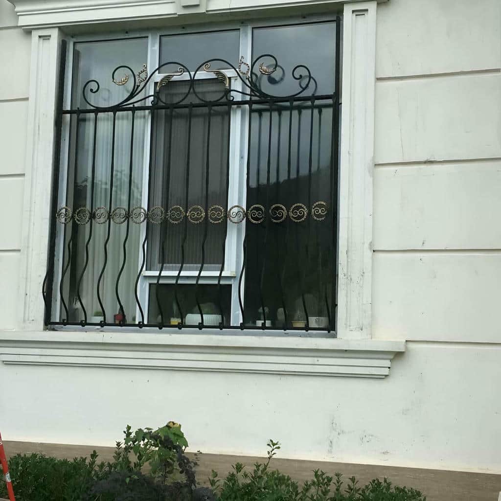 محافظ پنجره فرفورژه محافظ پنجره فرفورژه