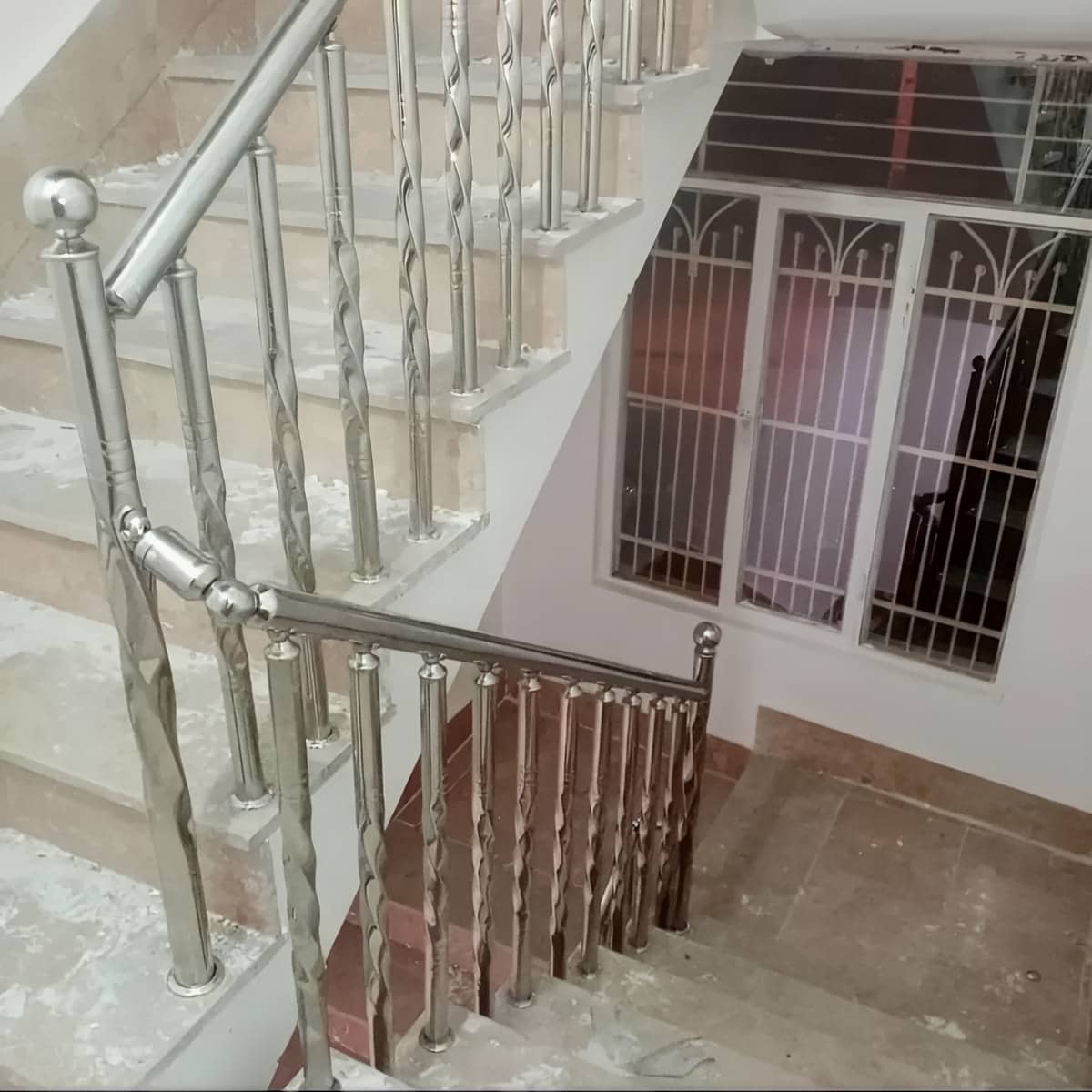 مرکز ارائه نرده استیل بالکن مناسب مناطق گرم و خشک