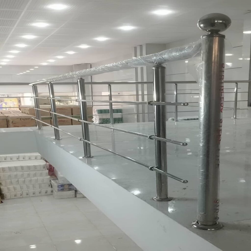 حفاظ بالکن استیل براق