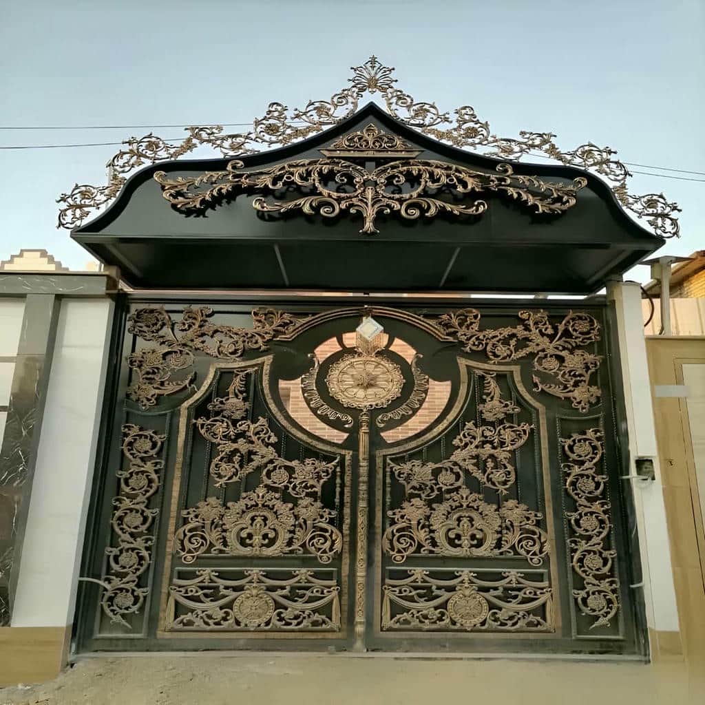 درب فلزی پوشش بادوام