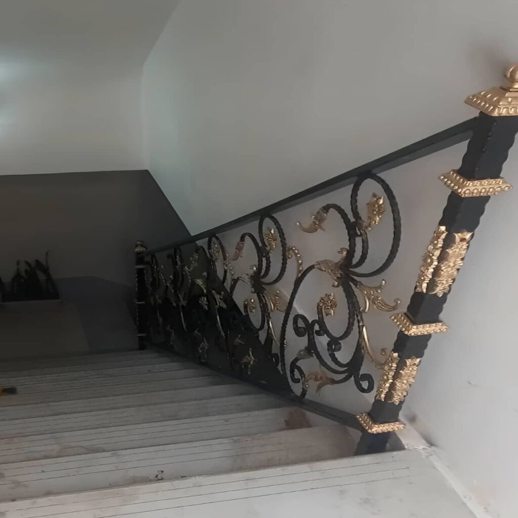 نرده تراس طرح کلاسیک نرده تراس طرح کلاسیک
