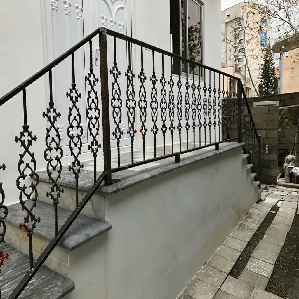 حفاظ تراس فرفورژه مقاوم