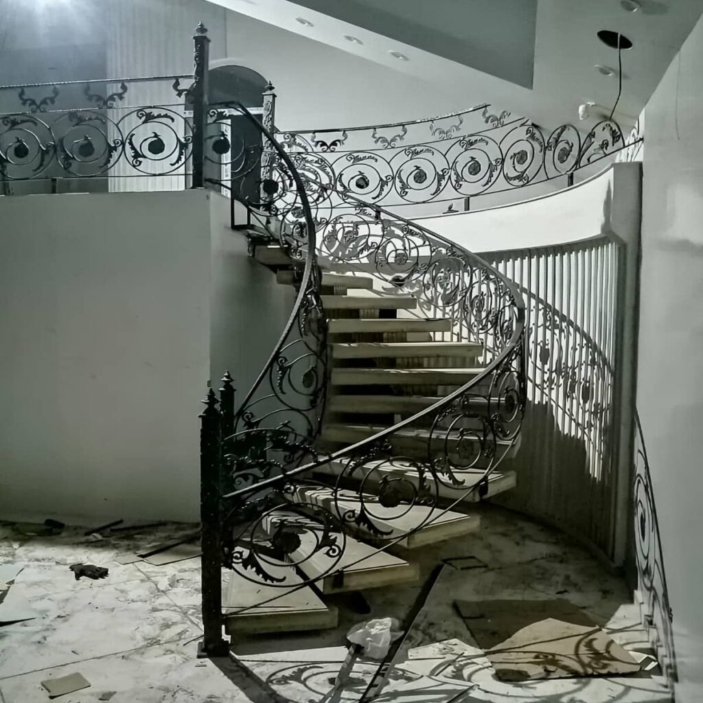 حفاظ فرفورژه مسیر پله