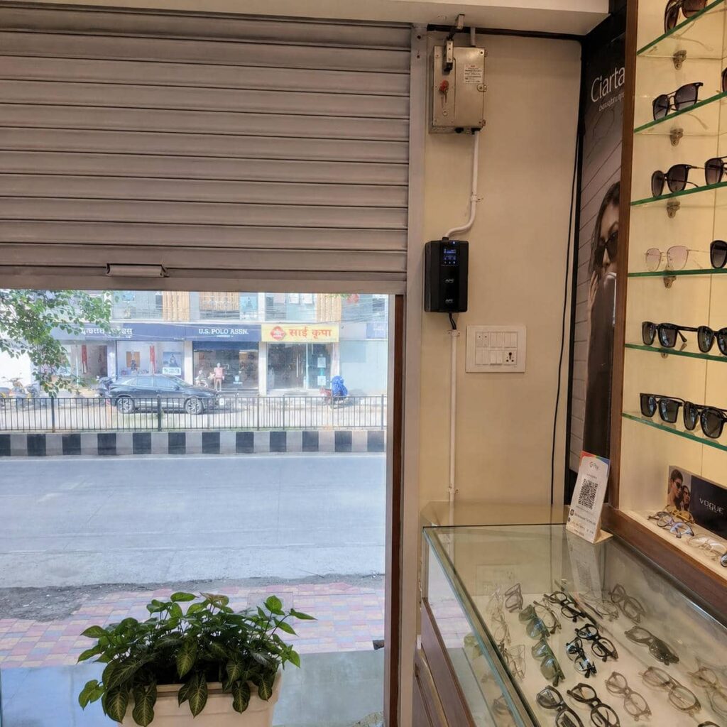 جعبه سامانه برق اضطراری کنار درب ریموتی