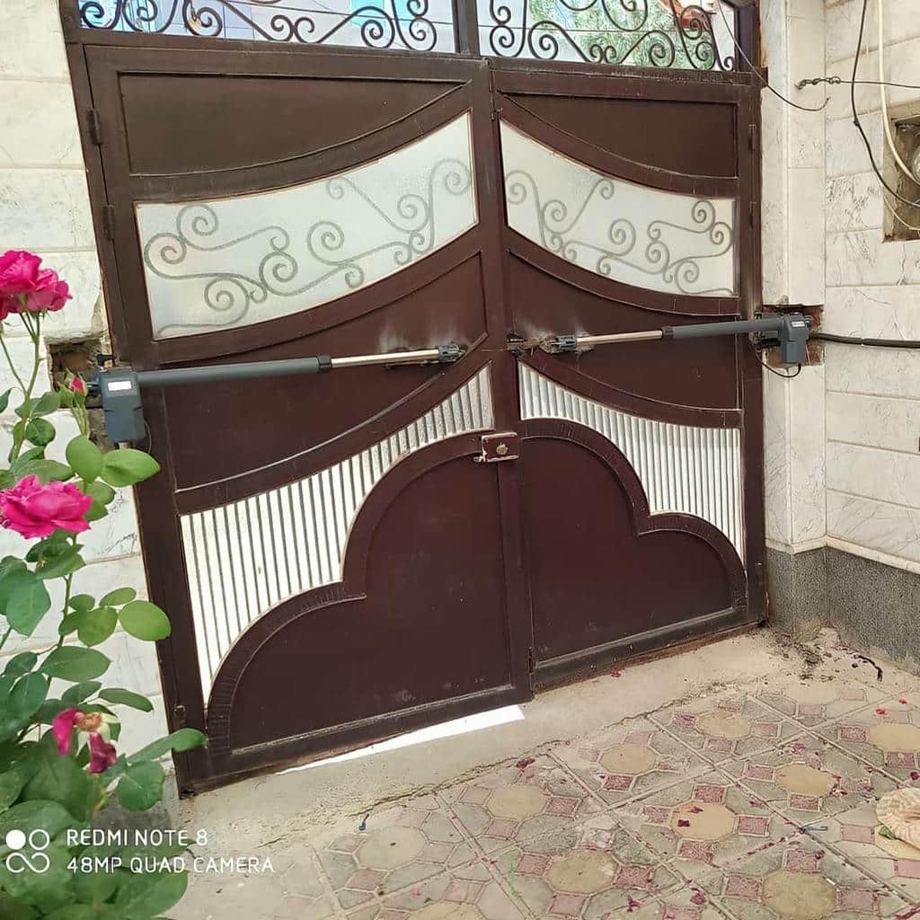 جک درب پارکینگ داخل جعبه محافظ آماده ارسال