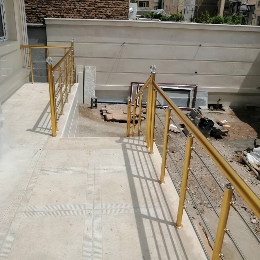 حفاظ تراس استیل برس خورده با سطح مقاوم در برابر رطوبت