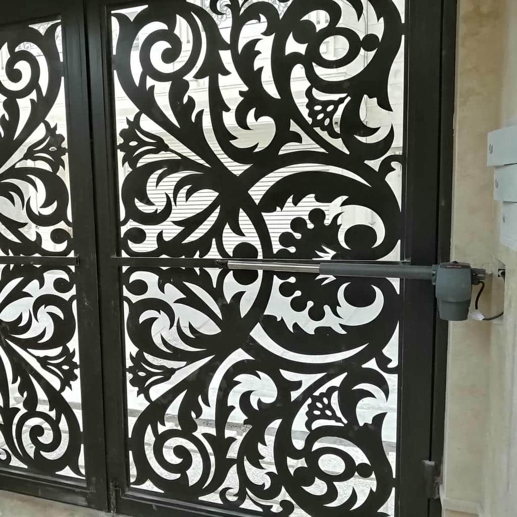 ریموت کنترل دسترسی روی میز تحویل واحد