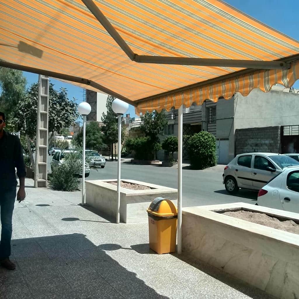 سایه بان متحرک کرم با دید باز دوربین همدان