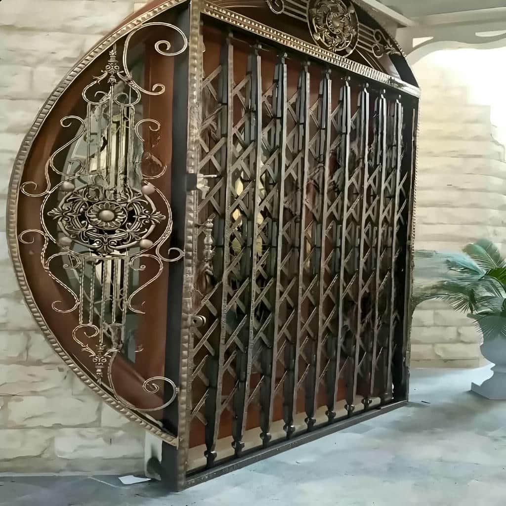 محافظ تاشوی سبز تیره هماهنگ با درب فلزی