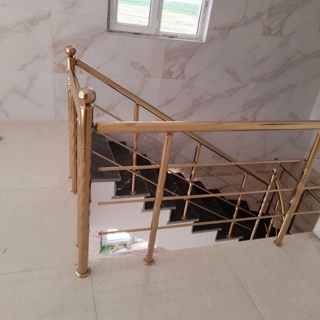 نرده راه پله استیل برس خورده با سطح صاف
