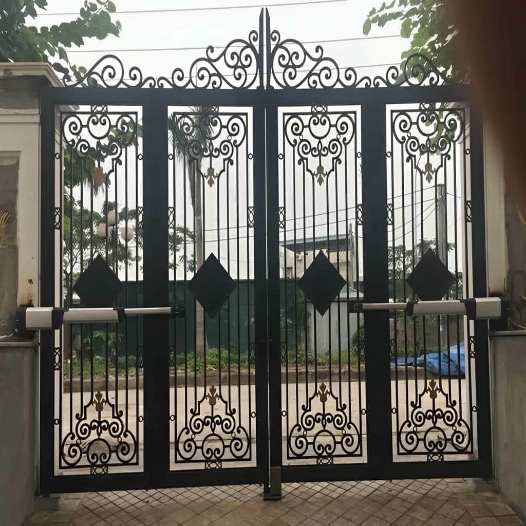 چشمی ایمنی در مسیر تردد خودرو هنگام بارندگی