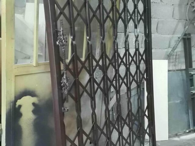 مرکز فروش حفاظ درب آکاردئونی مناسب مناطق مرطوب در استان هرمزگان